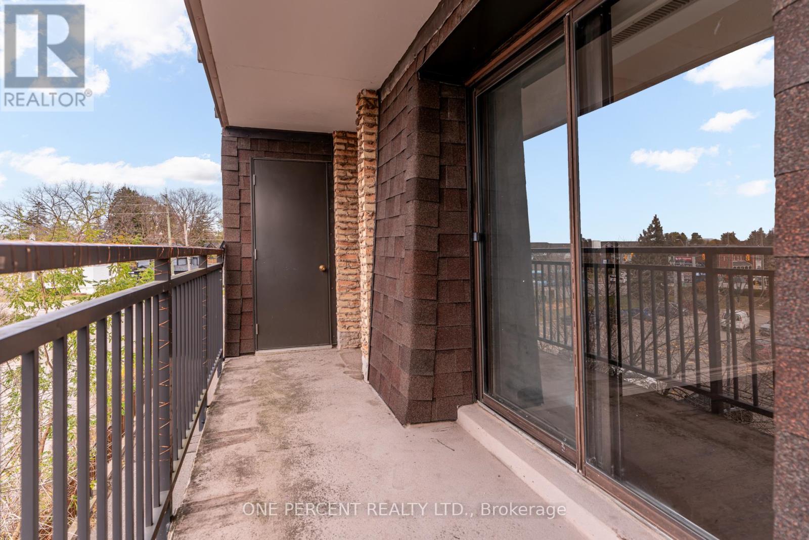 406 - 15390 Yonge Street, Aurora, Ontario  L4G 1N8 - Photo 35 - N12535134