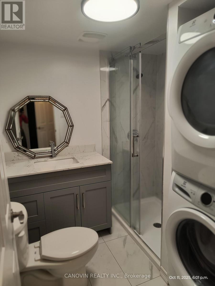 76 Pearson Avenue Pearson Avenue, Richmond Hill, Ontario L4C 6T8 - Photo 6 - N12535172