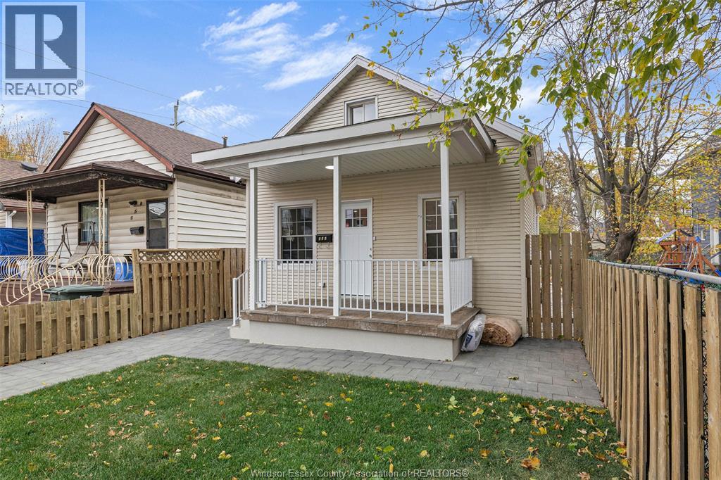 666 Brant, Windsor, Ontario N9A 3E6 - Photo 3 - 25028582