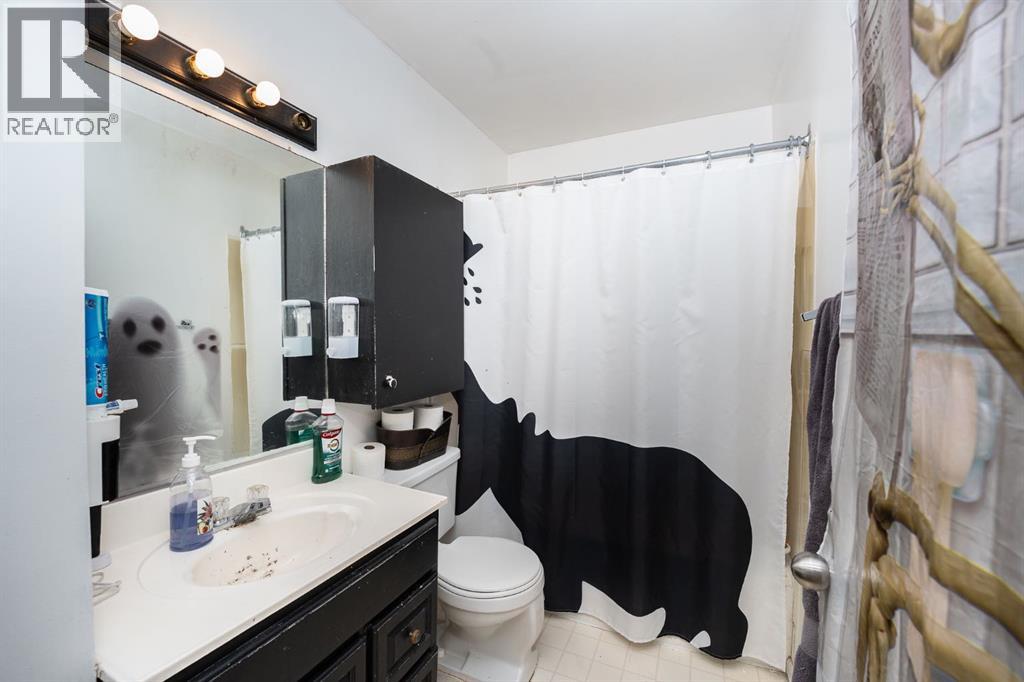 4524 73 Street Nw, Calgary, Alberta  T3B 2M4 - Photo 11 - A2267336