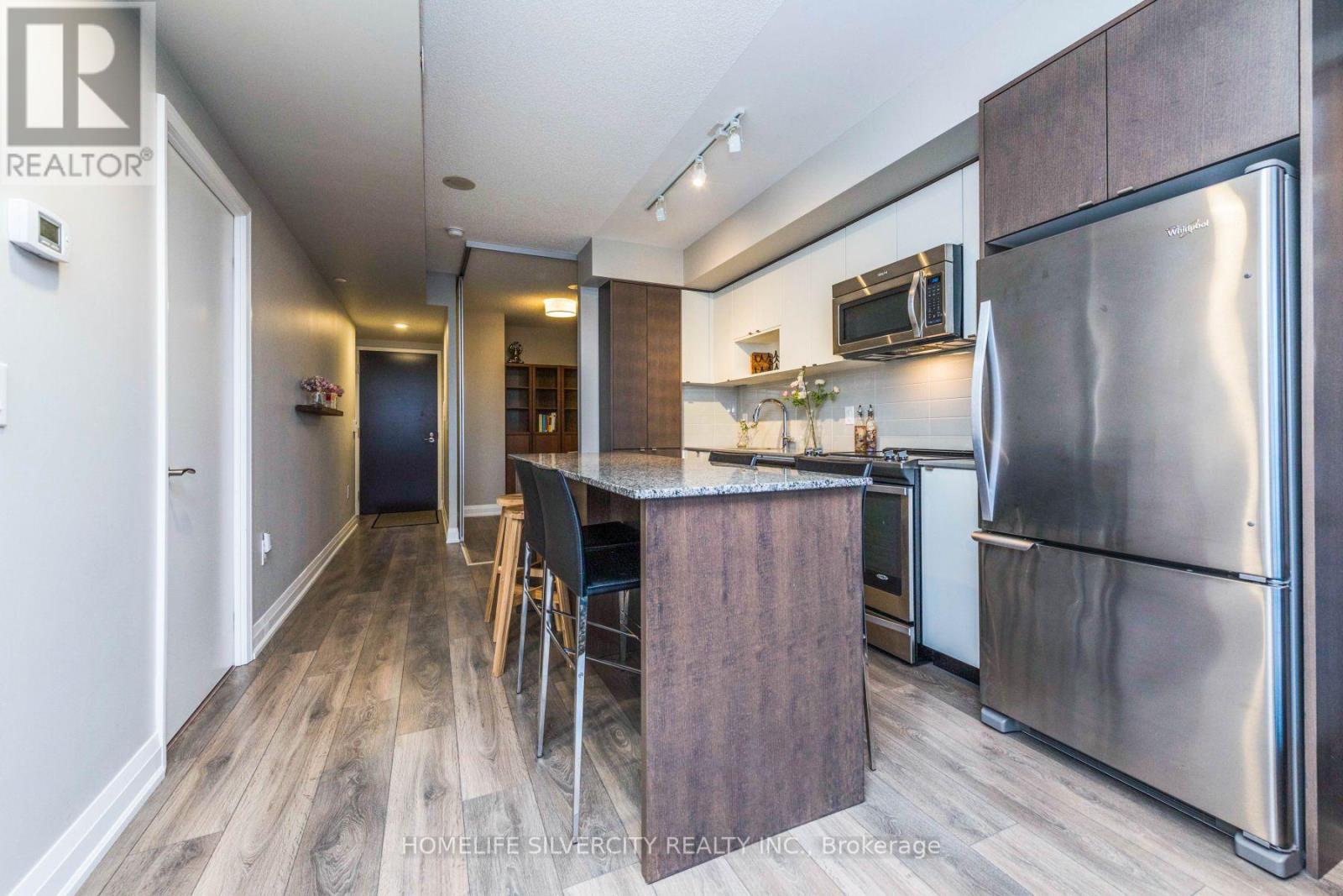 2506 - 9 Valhalla Inn Road, Toronto, Ontario  M9B 1S9 - Photo 6 - W12534774