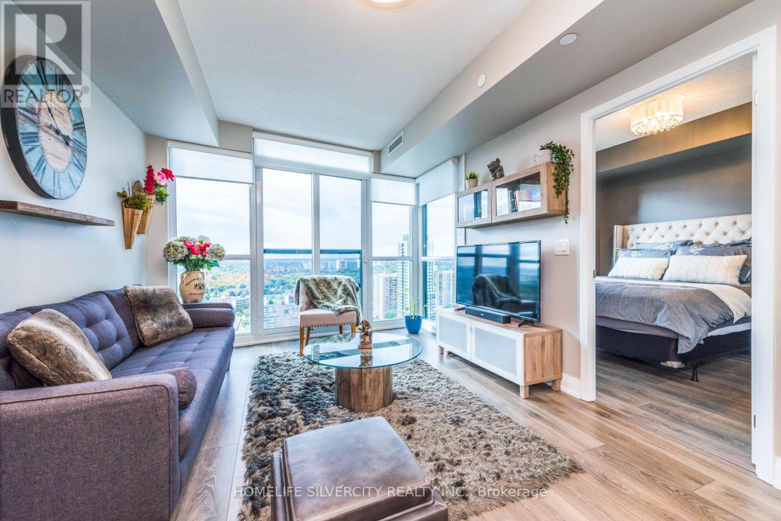 2506 - 9 Valhalla Inn Road, Toronto, Ontario  M9B 1S9 - Photo 2 - W12534774