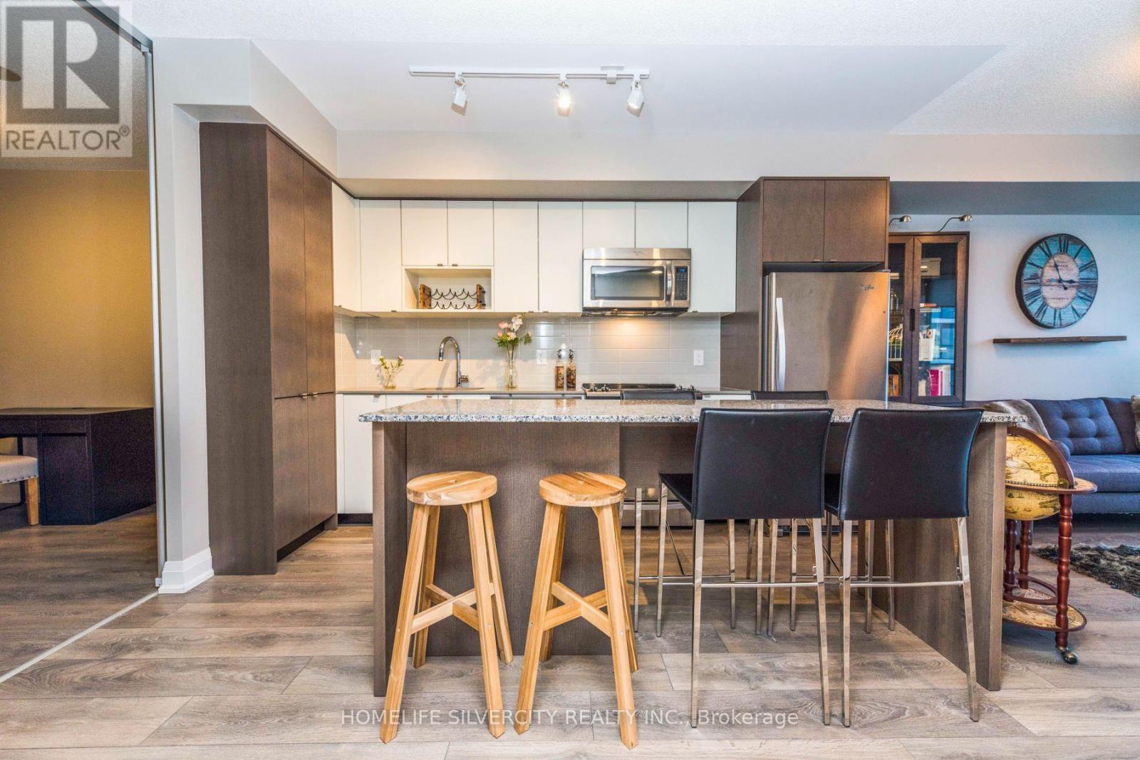 2506 - 9 Valhalla Inn Road, Toronto, Ontario  M9B 1S9 - Photo 7 - W12534774