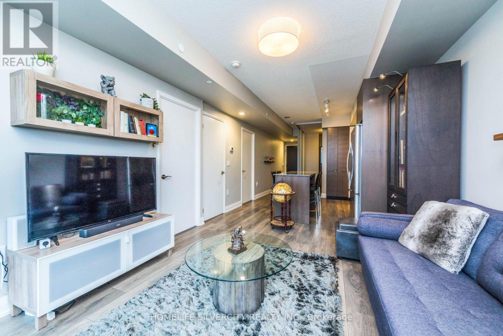 2506 - 9 Valhalla Inn Road, Toronto, Ontario  M9B 1S9 - Photo 3 - W12534774