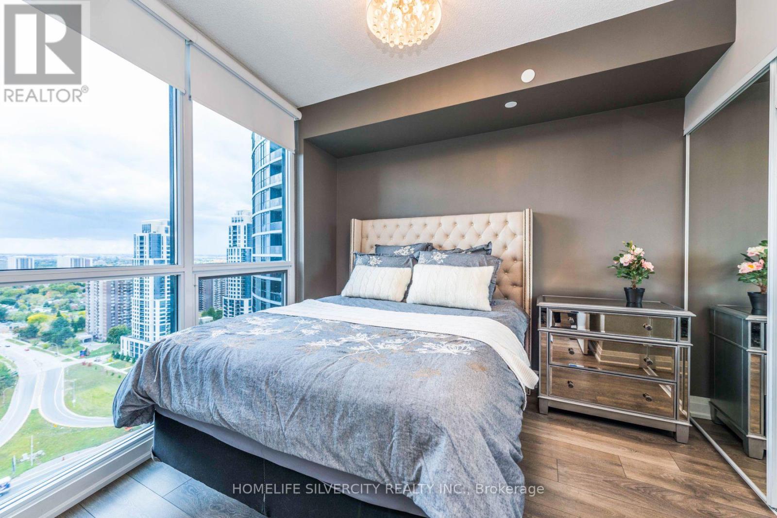 2506 - 9 Valhalla Inn Road, Toronto, Ontario  M9B 1S9 - Photo 5 - W12534774