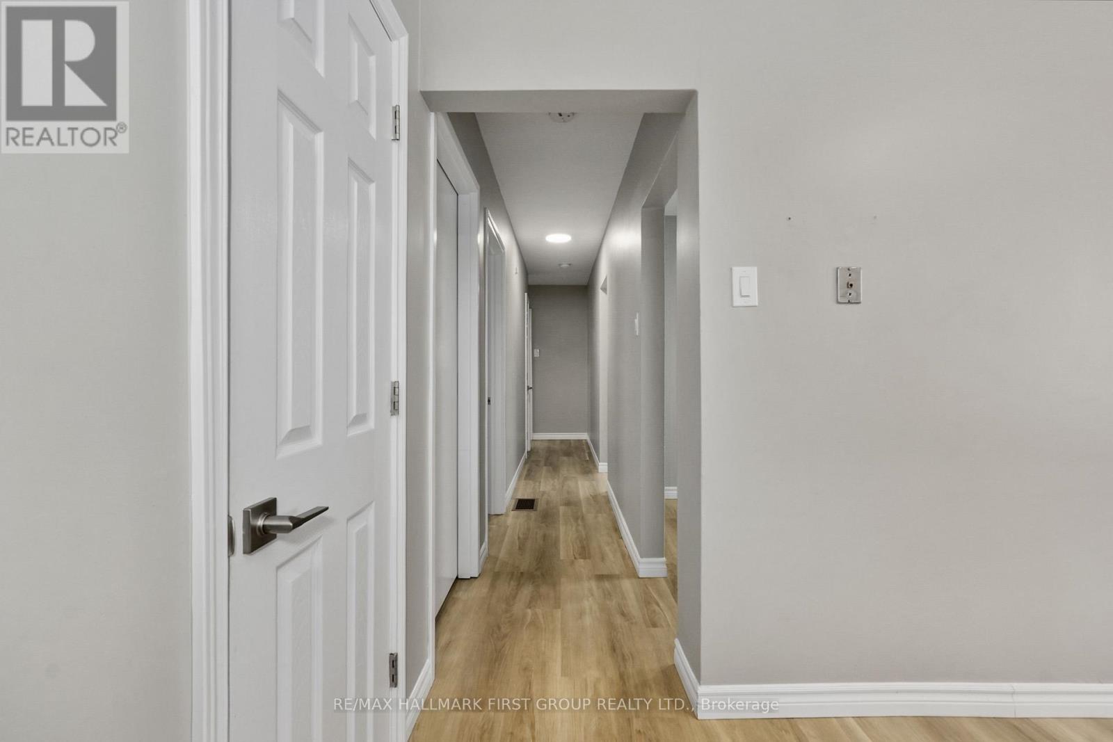 Upper - 176 Sydenham Street, Cobourg, Ontario  K9A 2S3 - Photo 8 - X12535140