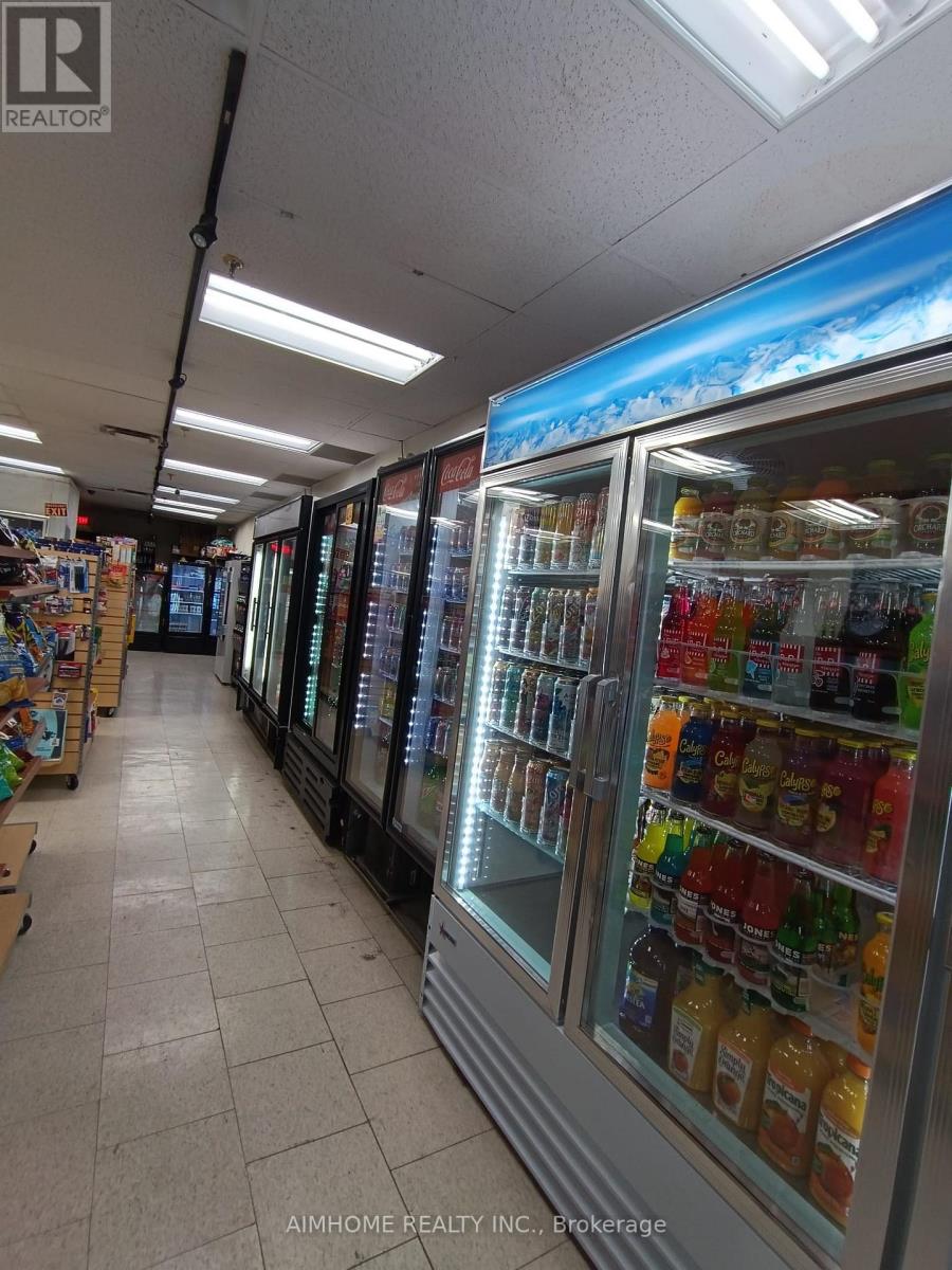 1141 Highbury Avenue N, London East, Ontario  N5Y 1A5 - Photo 6 - X12535158