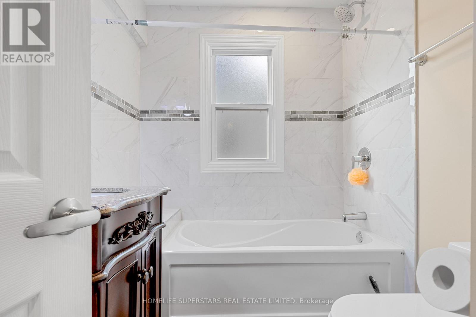 13 Lewis Street, Hamilton, Ontario  L8H 6C3 - Photo 12 - X12535160