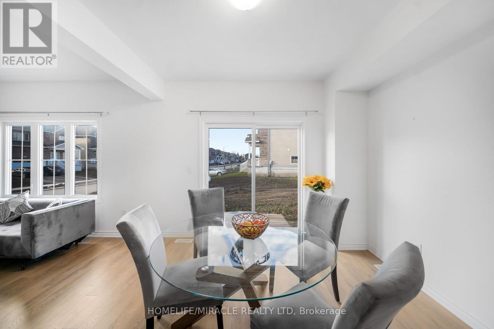 23 Lincoln Drive, Belleville, Ontario  K8N 0T6 - Photo 12 - X12535200