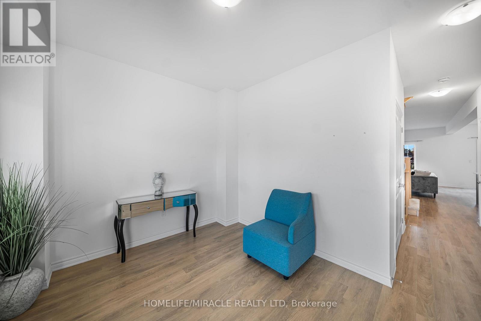 23 Lincoln Drive, Belleville, Ontario  K8N 0T6 - Photo 6 - X12535200