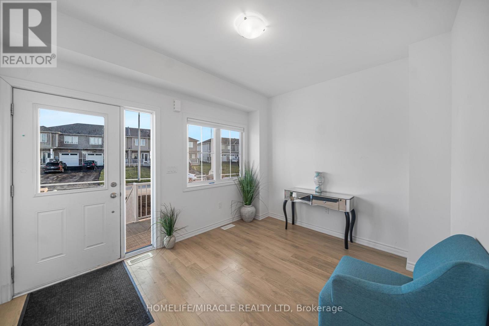 23 Lincoln Drive, Belleville, Ontario  K8N 0T6 - Photo 8 - X12535200