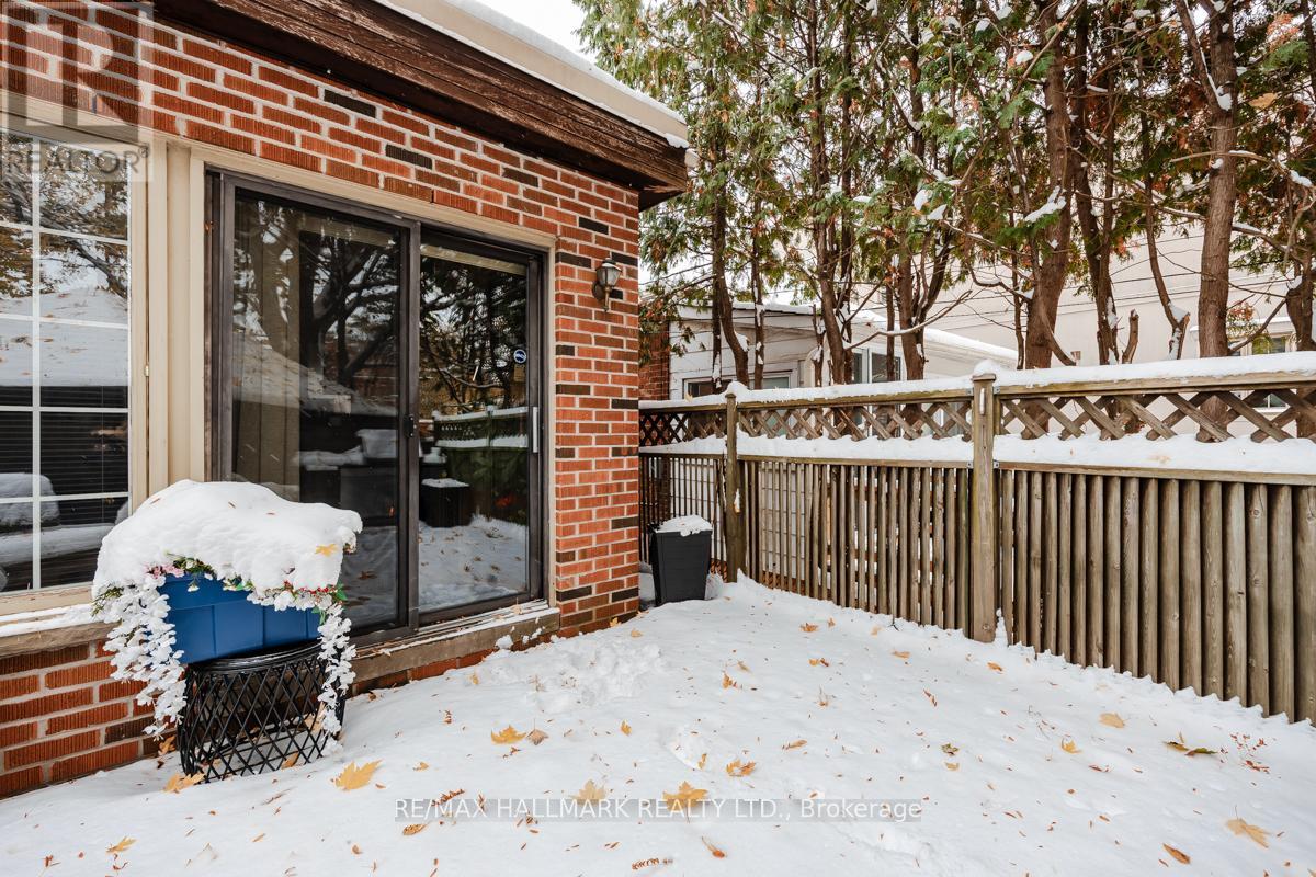 22 Airley Crescent, Toronto, Ontario  M4K 4H6 - Photo 16 - E12534058