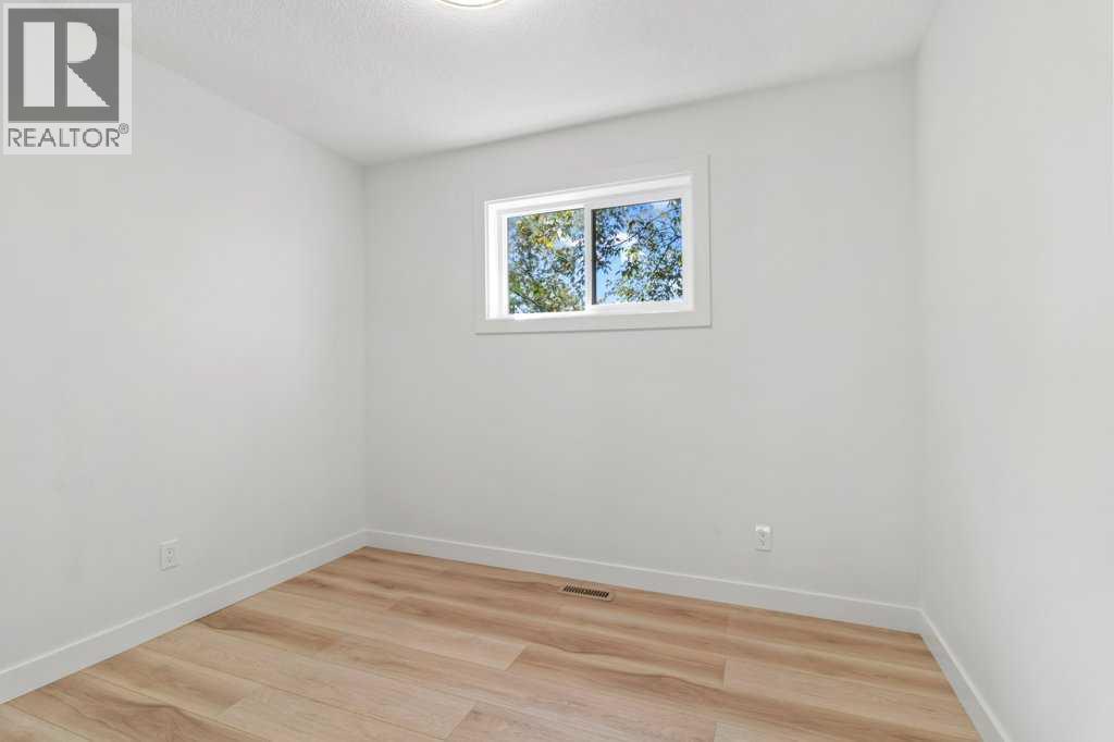 5016 44 Street, Sylvan Lake, Alberta  T4S 1C4 - Photo 10 - A2256855