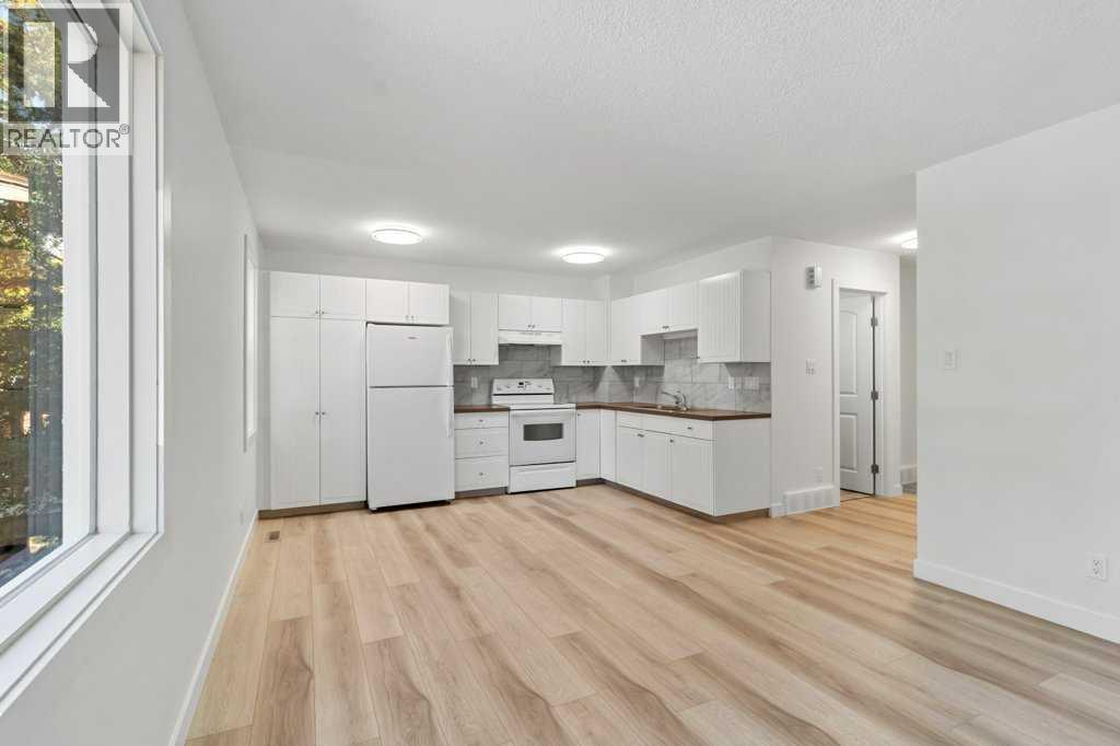 5016 44 Street, Sylvan Lake, Alberta  T4S 1C4 - Photo 4 - A2256855