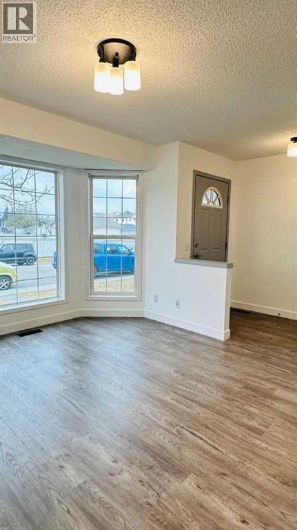 78 Country Hills Heights Nw, Calgary, Alberta  T3K 4Y6 - Photo 2 - A2261459