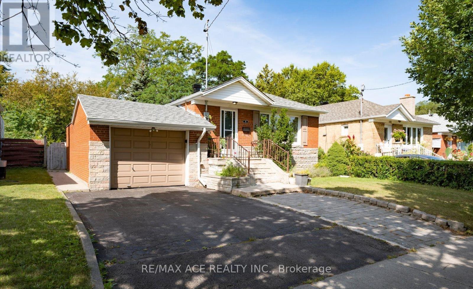 BSMT - 98 CANLISH ROAD, Toronto, Ontario