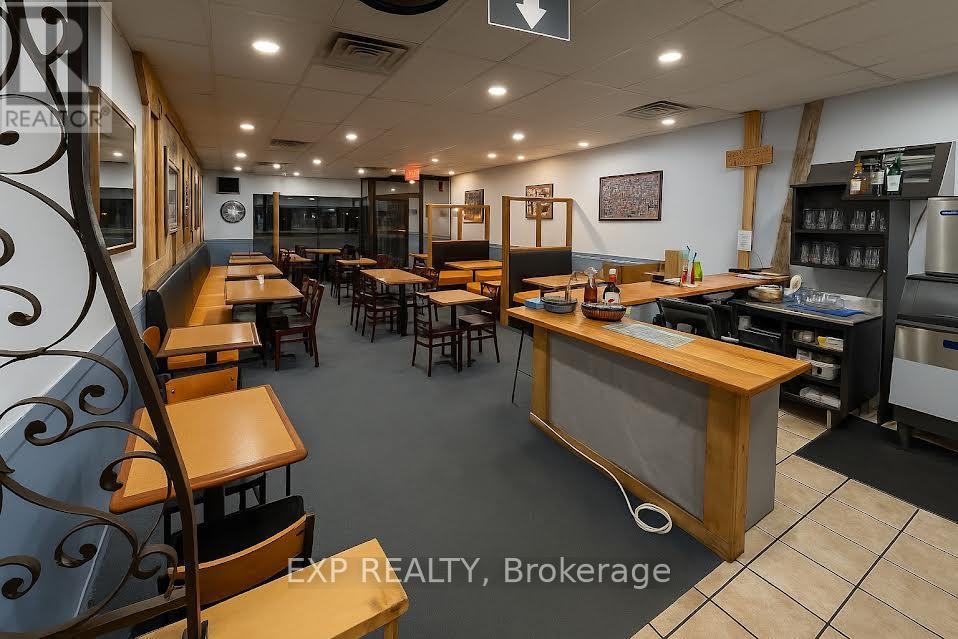 6 - 627 River Road W, Wasaga Beach, Ontario  L9Z 2P1 - Photo 2 - S12535224