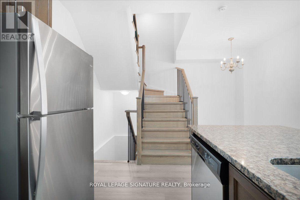 61 - 35 Applewood Lane, Toronto, Ontario M9C 0C1 - Photo 13 - W12535130