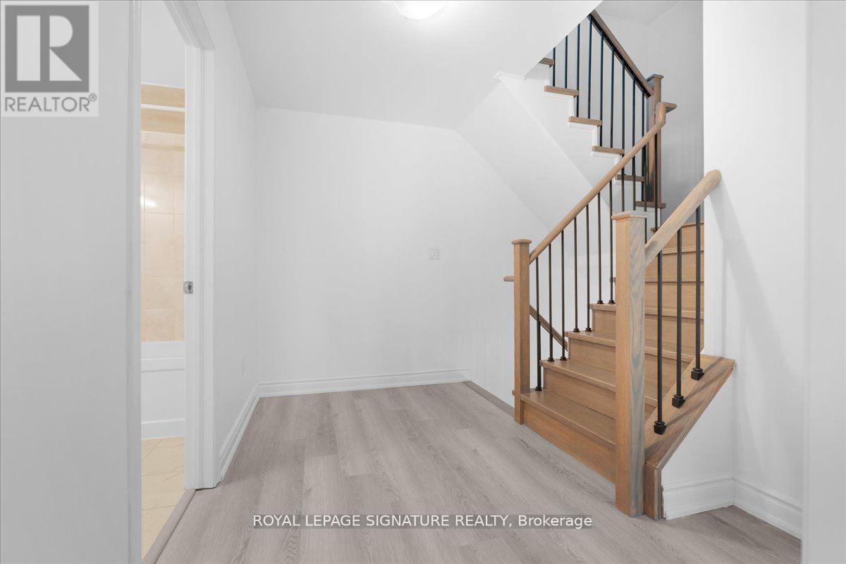 61 - 35 Applewood Lane, Toronto, Ontario M9C 0C1 - Photo 16 - W12535130