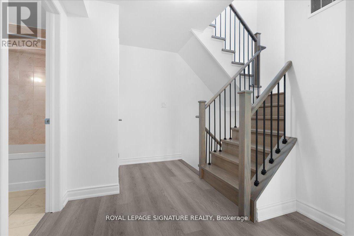 61 - 35 Applewood Lane, Toronto, Ontario M9C 0C1 - Photo 23 - W12535130