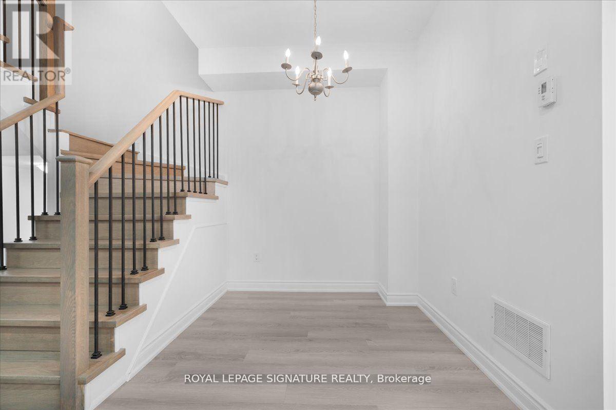 61 - 35 Applewood Lane, Toronto, Ontario M9C 0C1 - Photo 9 - W12535130