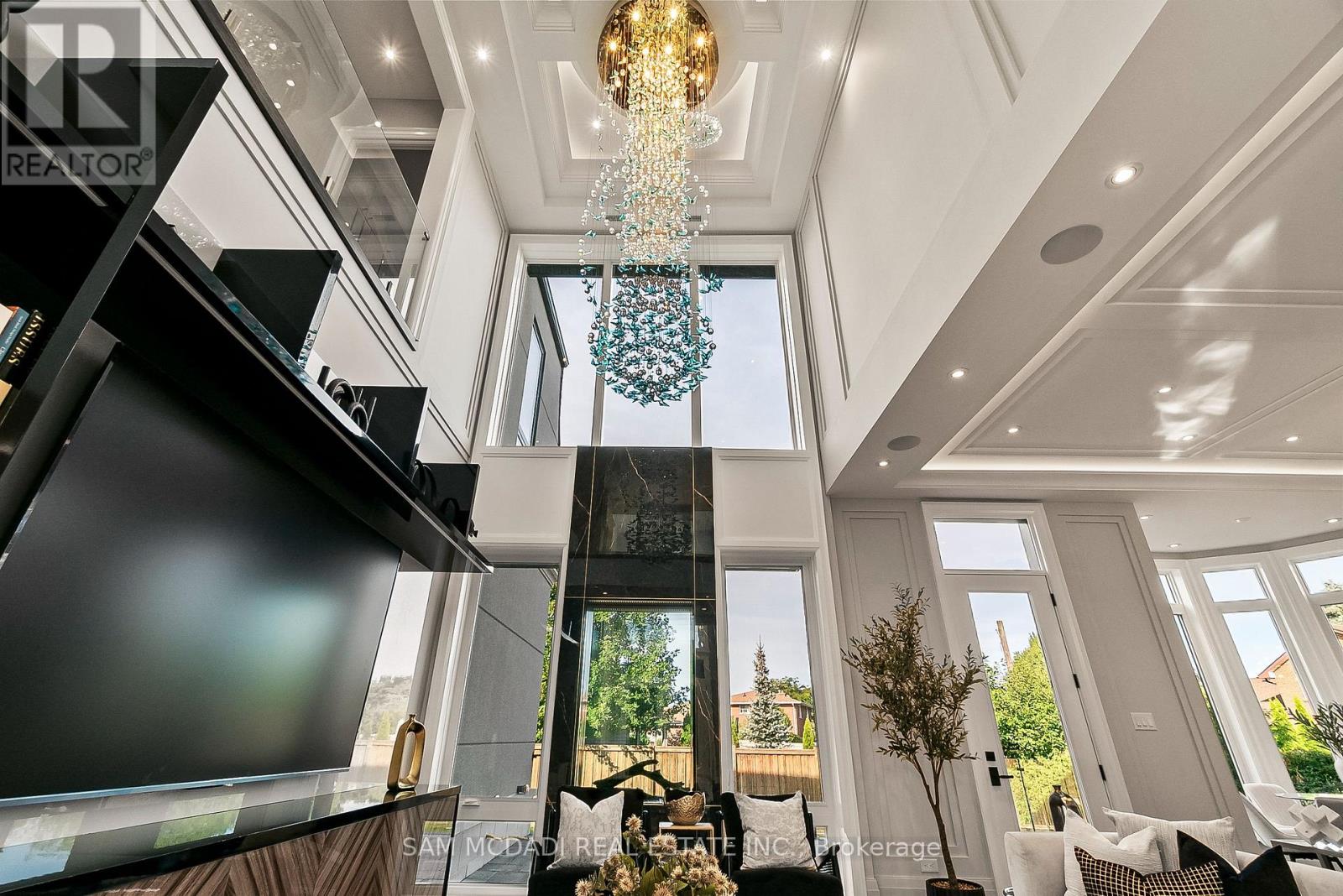 321 Morden Road, Oakville, Ontario  L6K 2S6 - Photo 10 - W12535220