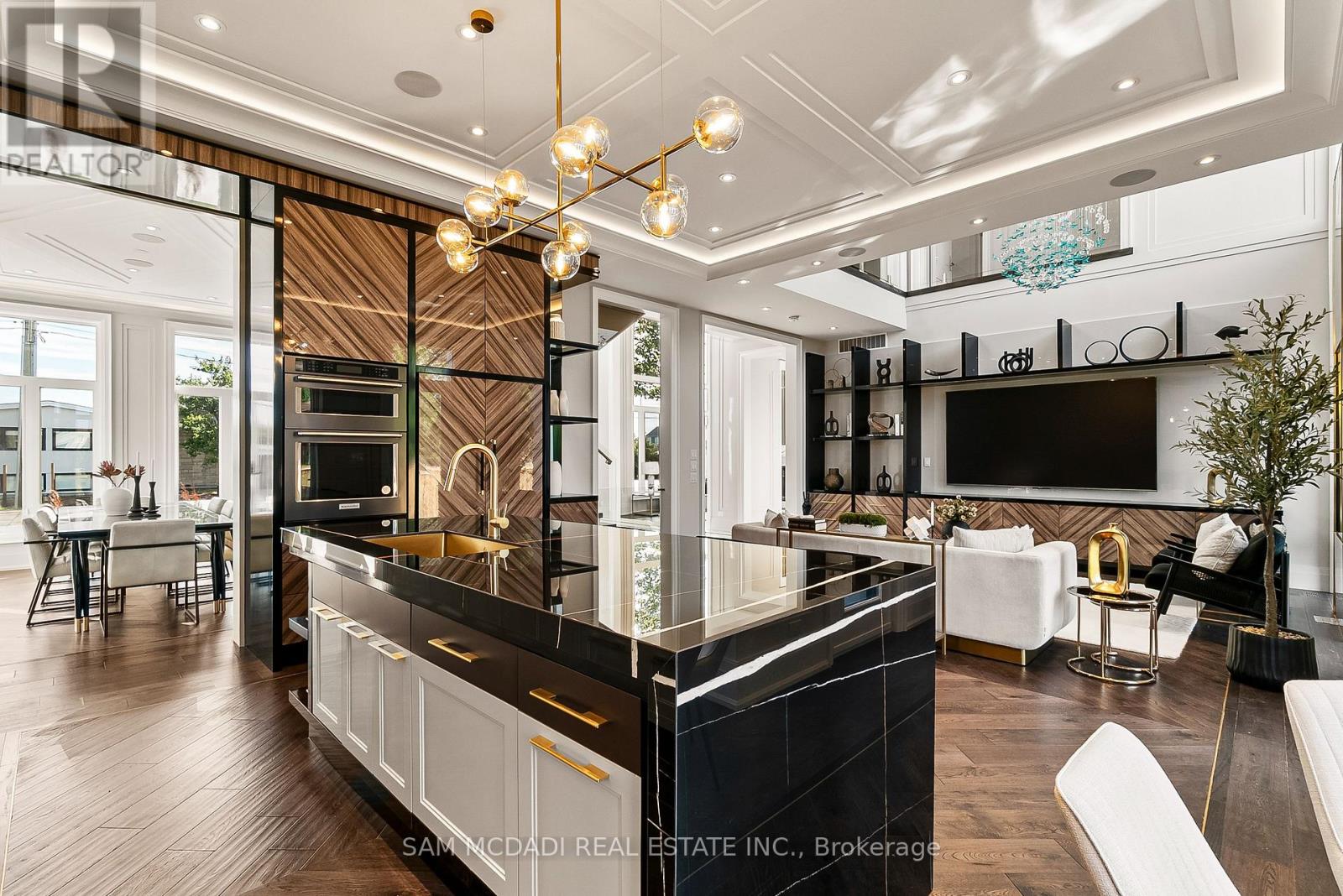 321 Morden Road, Oakville, Ontario  L6K 2S6 - Photo 15 - W12535220