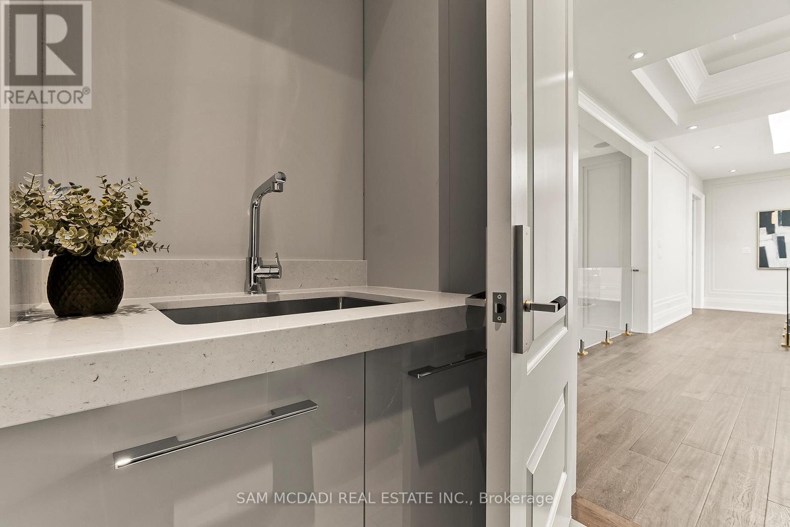 321 Morden Road, Oakville, Ontario  L6K 2S6 - Photo 34 - W12535220