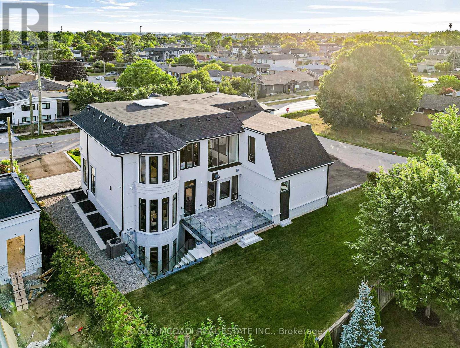 321 Morden Road, Oakville, Ontario  L6K 2S6 - Photo 44 - W12535220