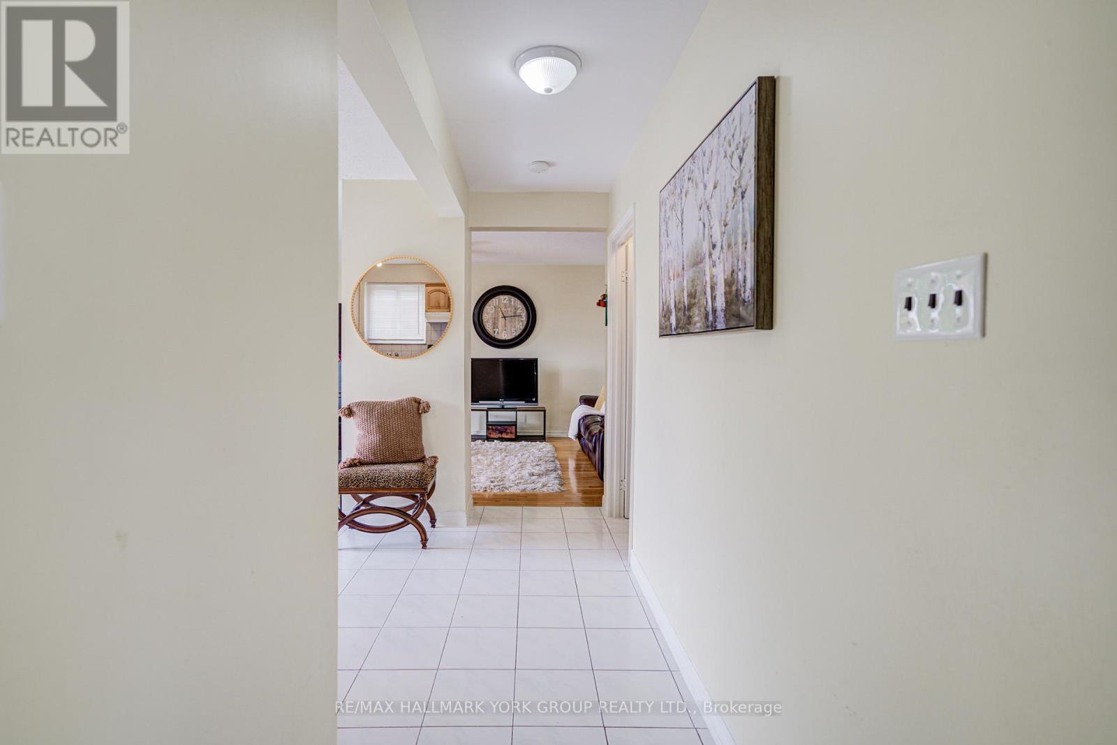 6 - 9 Bur Oak Way, Toronto, Ontario  M3L 2G3 - Photo 2 - W12535222