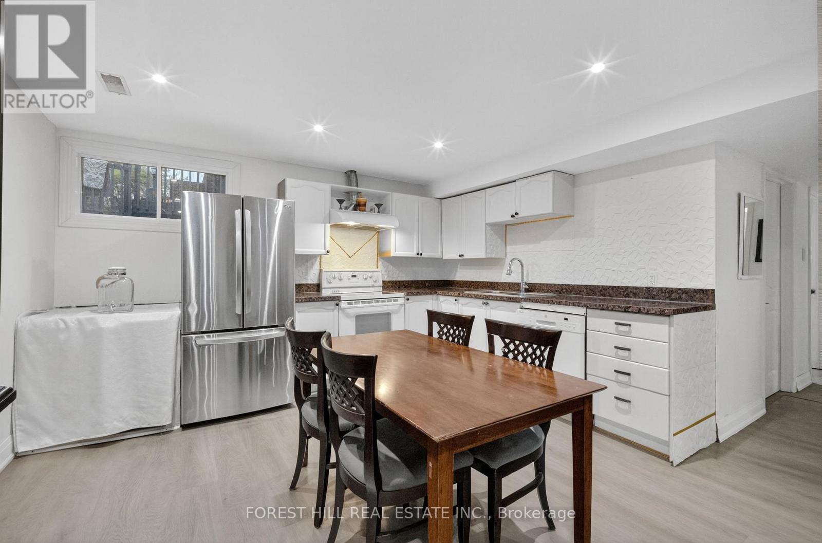 26 Elm Grove Avenue, Richmond Hill, Ontario  L4E 2T1 - Photo 32 - N12529852