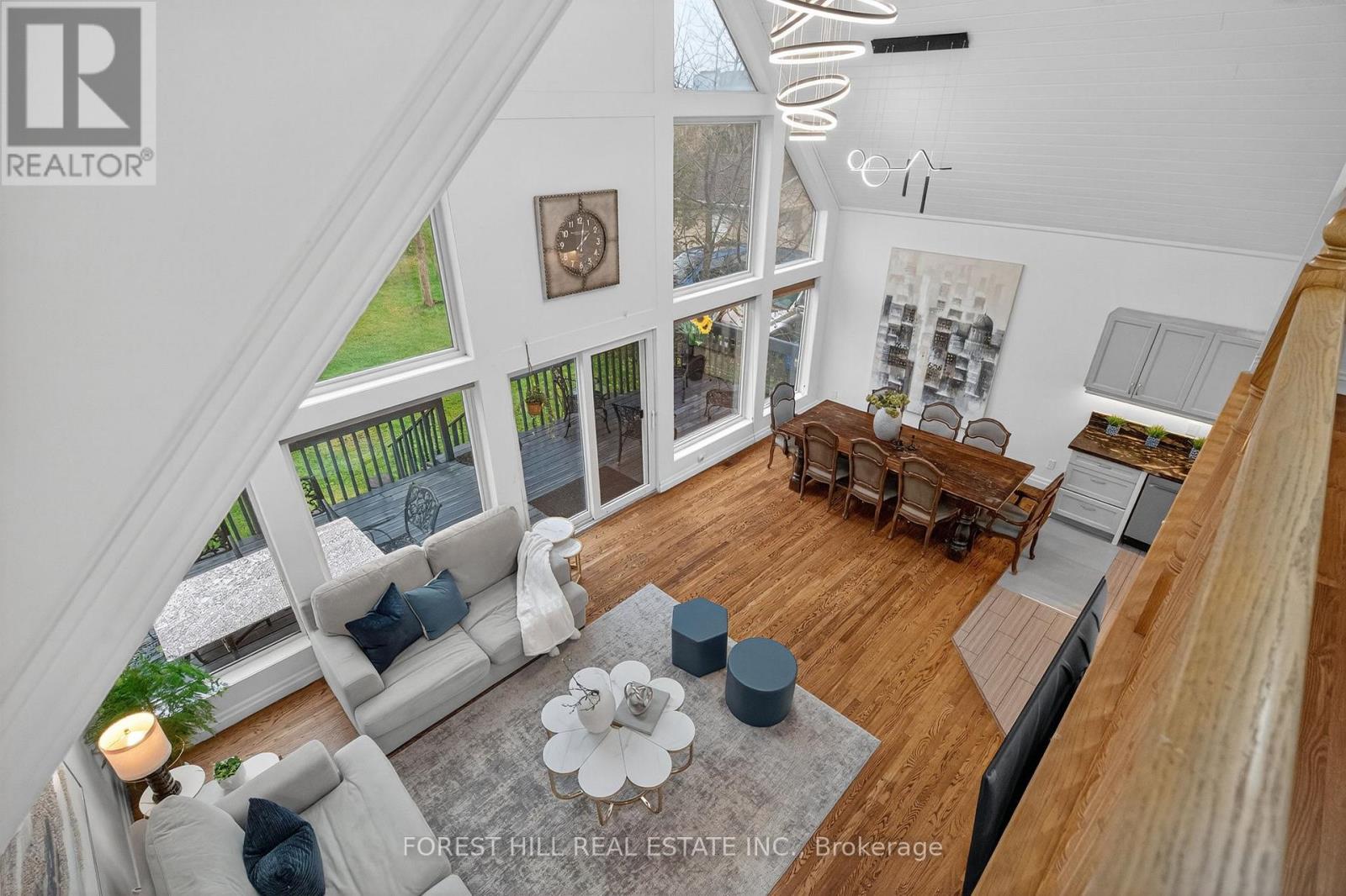 26 Elm Grove Avenue, Richmond Hill, Ontario  L4E 2T1 - Photo 5 - N12529852