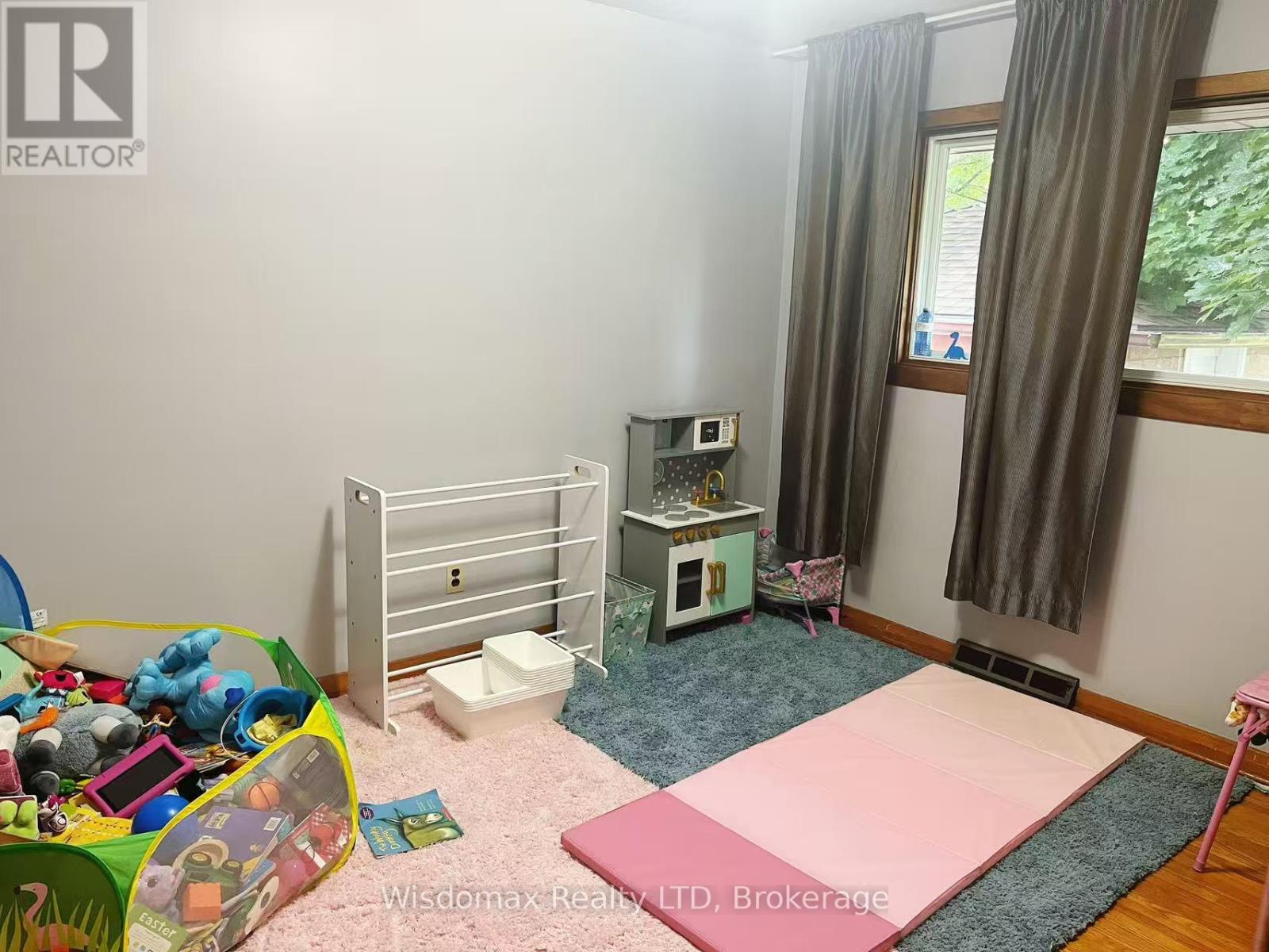 Mainfloor - 4607 Dorchester Road, Niagara Falls, Ontario  L2E 6N7 - Photo 5 - X12531202