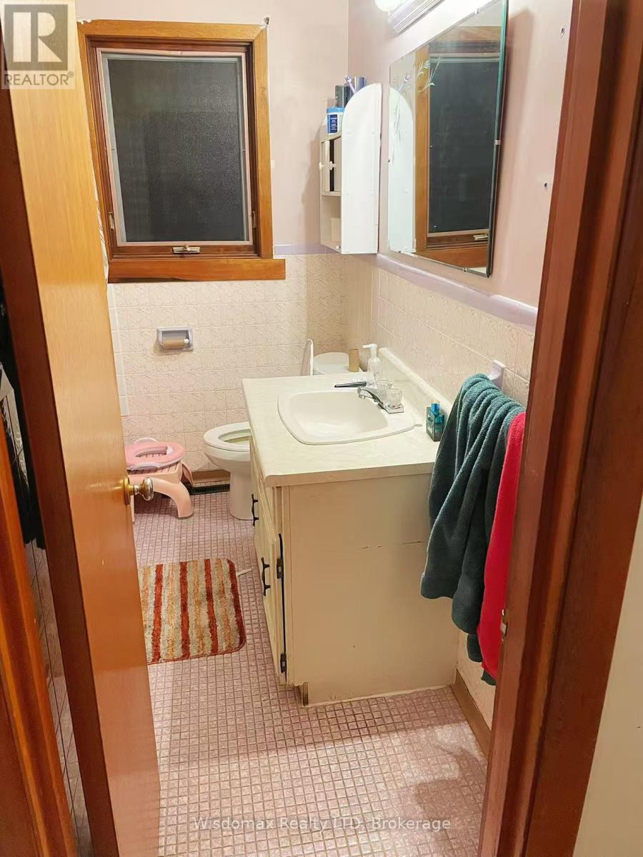 Mainfloor - 4607 Dorchester Road, Niagara Falls, Ontario  L2E 6N7 - Photo 8 - X12531202