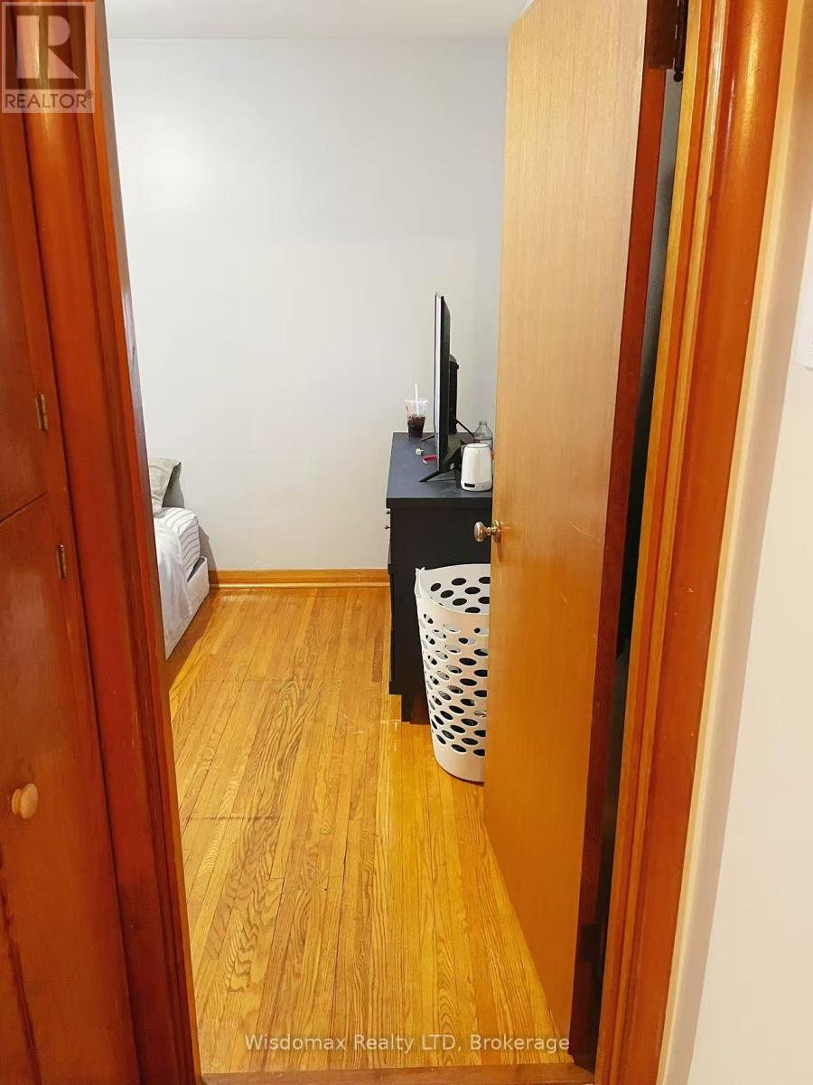 Mainfloor - 4607 Dorchester Road, Niagara Falls, Ontario  L2E 6N7 - Photo 6 - X12531202