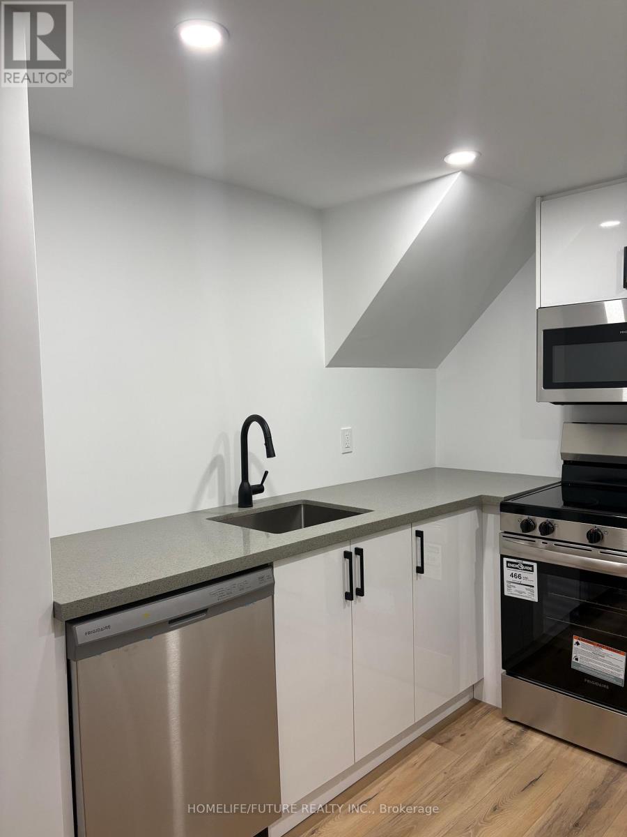 Bsmt - 541 Monteith Avenue, Oshawa, Ontario  L1J 1E2 - Photo 5 - E12365700