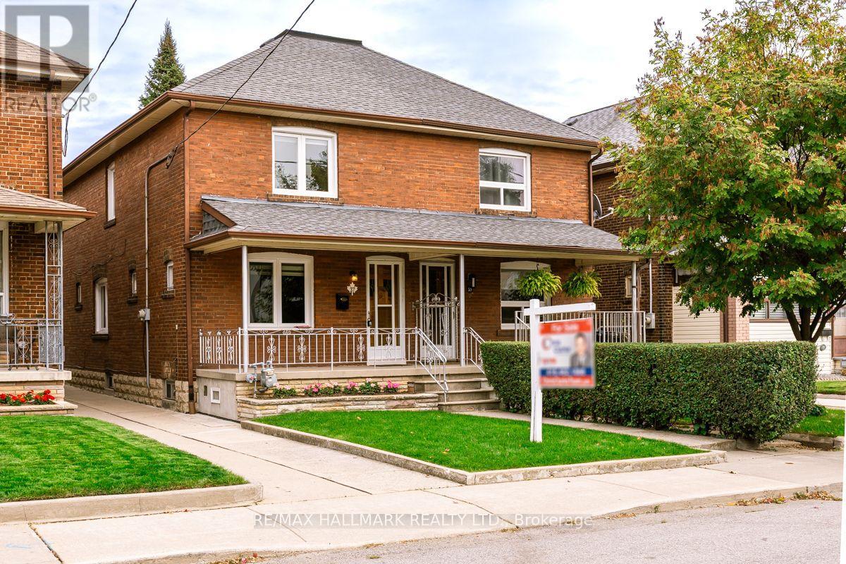 37 CADORNA AVENUE, Toronto, Ontario