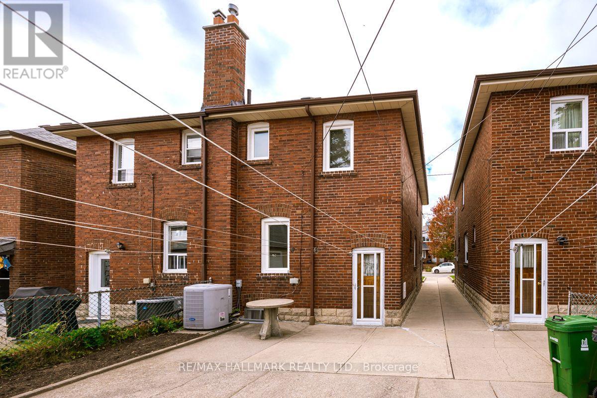 37 Cadorna Avenue, Toronto, Ontario  M4J 3W7 - Photo 13 - E12534692