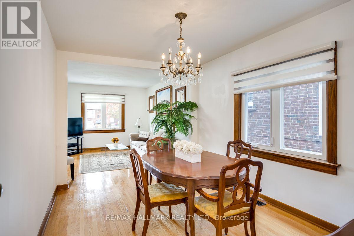 37 Cadorna Avenue, Toronto, Ontario  M4J 3W7 - Photo 6 - E12534692