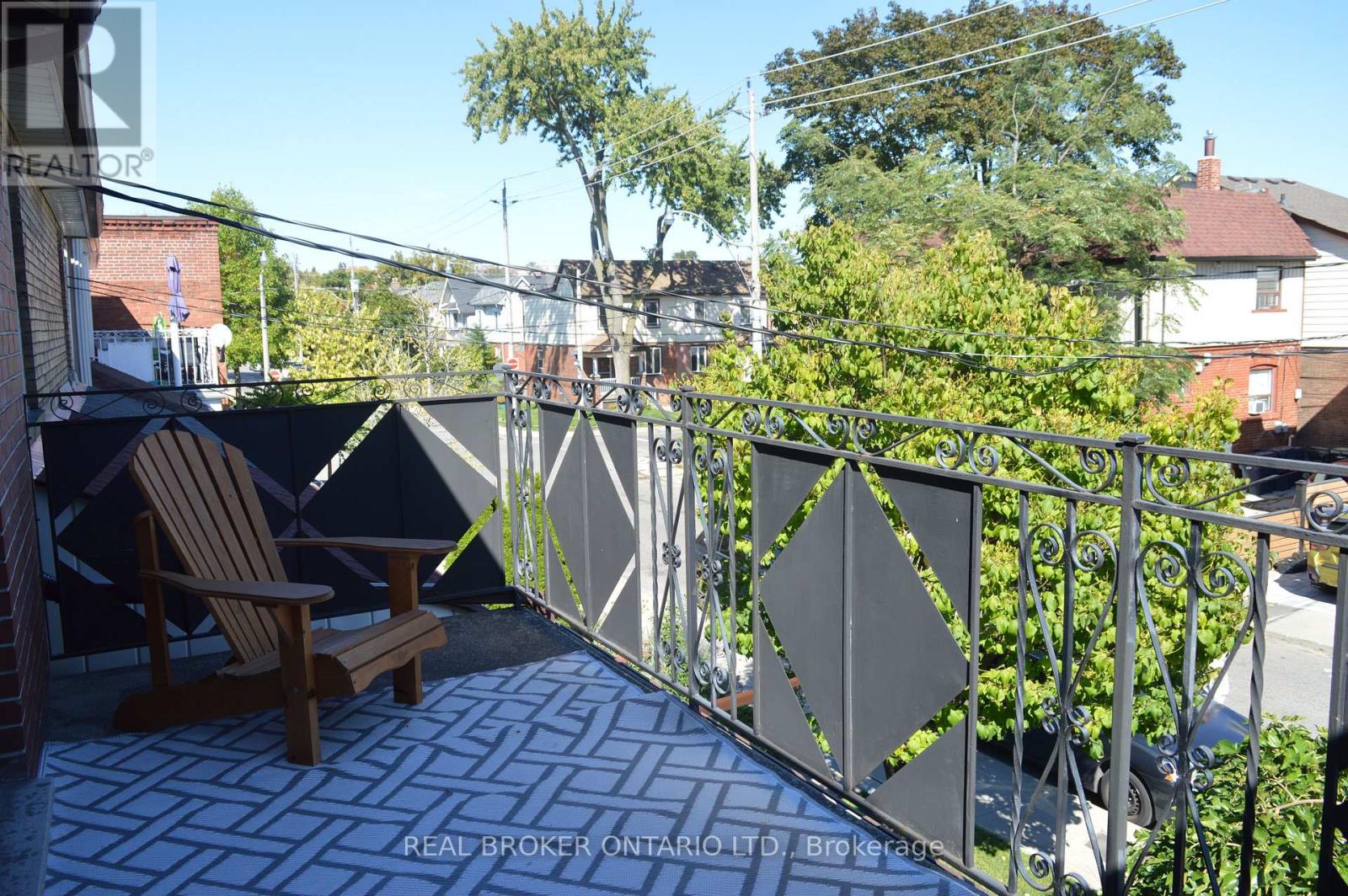 204 Earlscourt Avenue W, Toronto, Ontario  M6E 4B1 - Photo 18 - W12477671