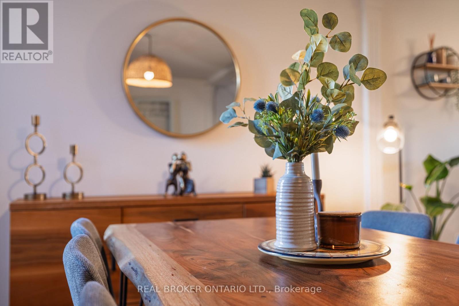 204 Earlscourt Avenue W, Toronto, Ontario  M6E 4B1 - Photo 11 - W12477671