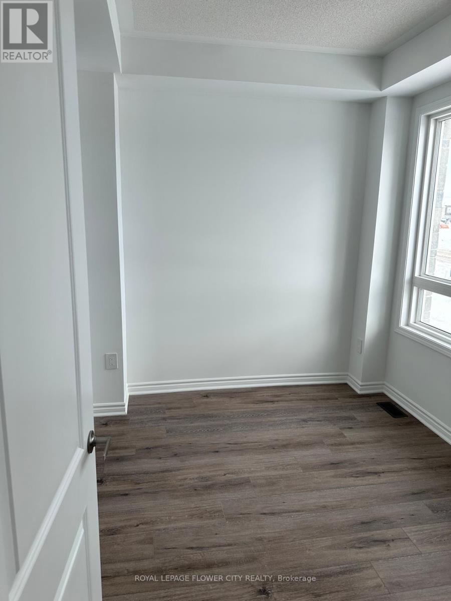 154 Rockface Trail, Caledon, Ontario  L7C 4P1 - Photo 3 - W12481583