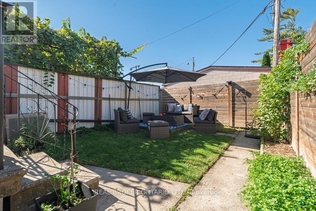 204 Earlscourt Avenue W, Toronto, Ontario  M6E 4B1 - Photo 33 - W12477671