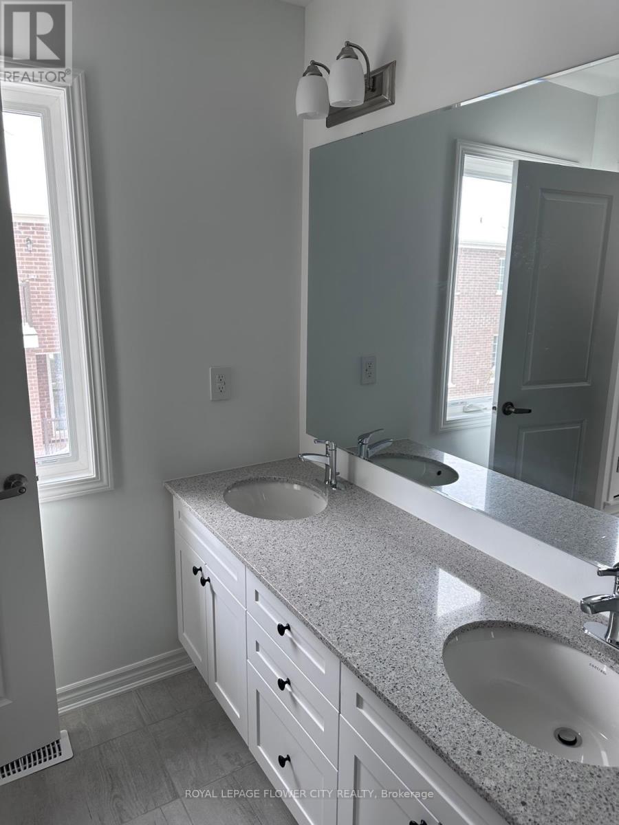 154 Rockface Trail, Caledon, Ontario  L7C 4P1 - Photo 6 - W12481583