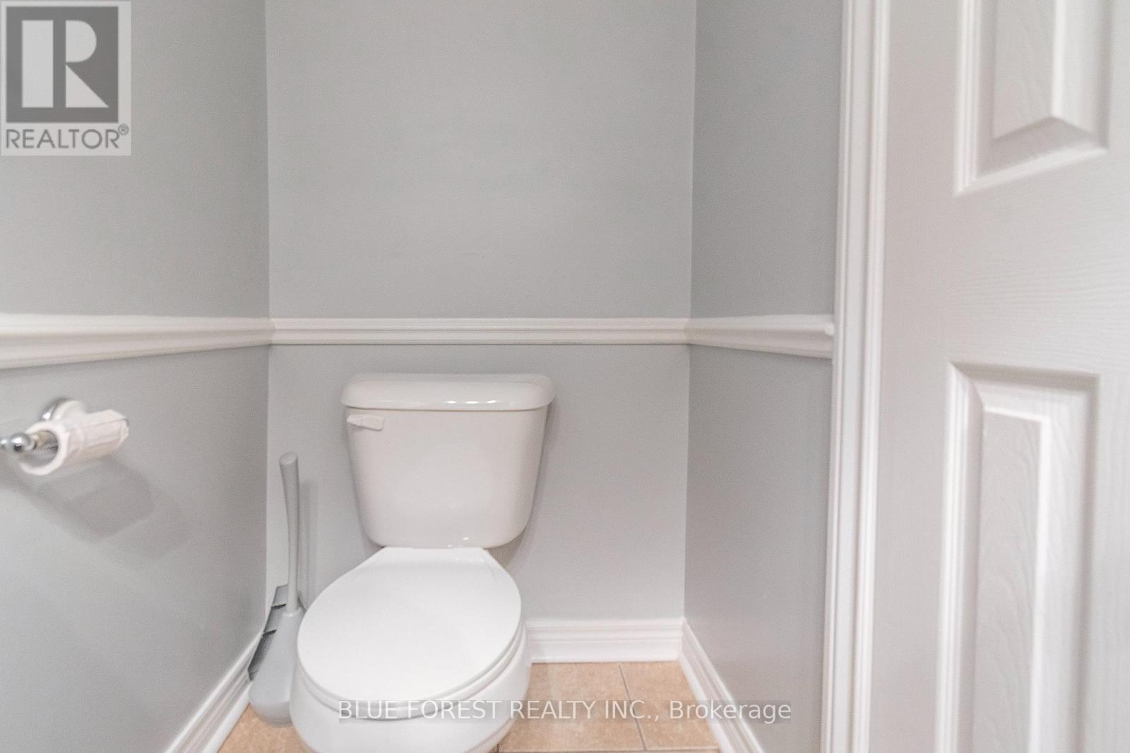 26 Acton Crescent, London South, Ontario  N6E 1W5 - Photo 15 - X12406909