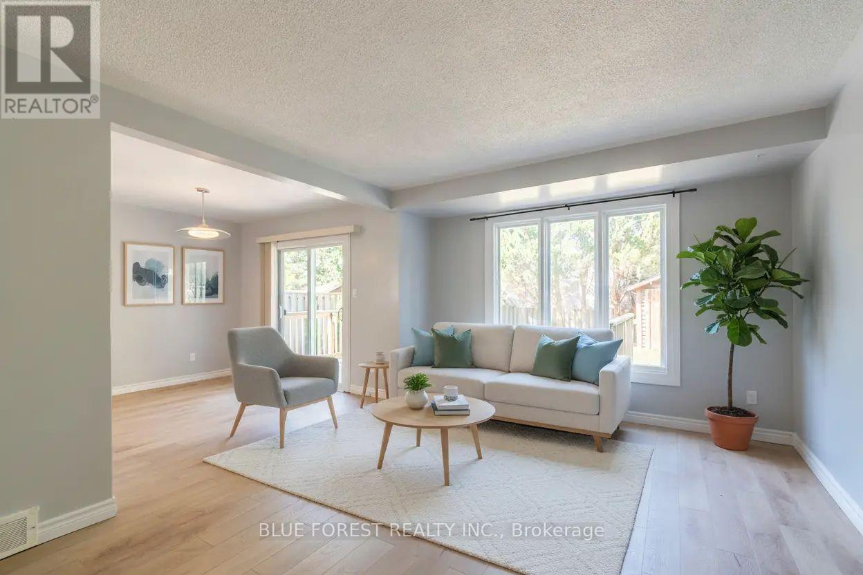 26 Acton Crescent, London South, Ontario  N6E 1W5 - Photo 5 - X12406909