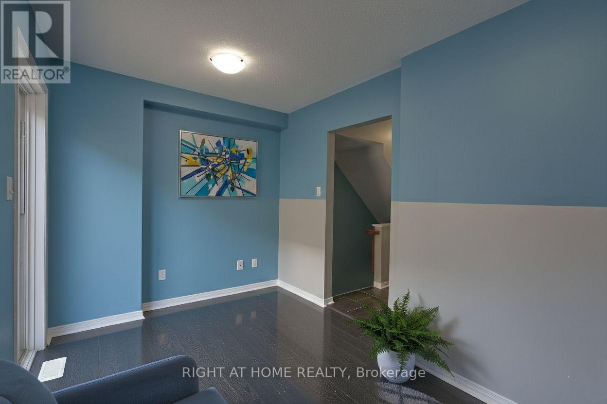 773 Cobble Hill Drive, Ottawa, Ontario  K2J 0C3 - Photo 6 - X12452126