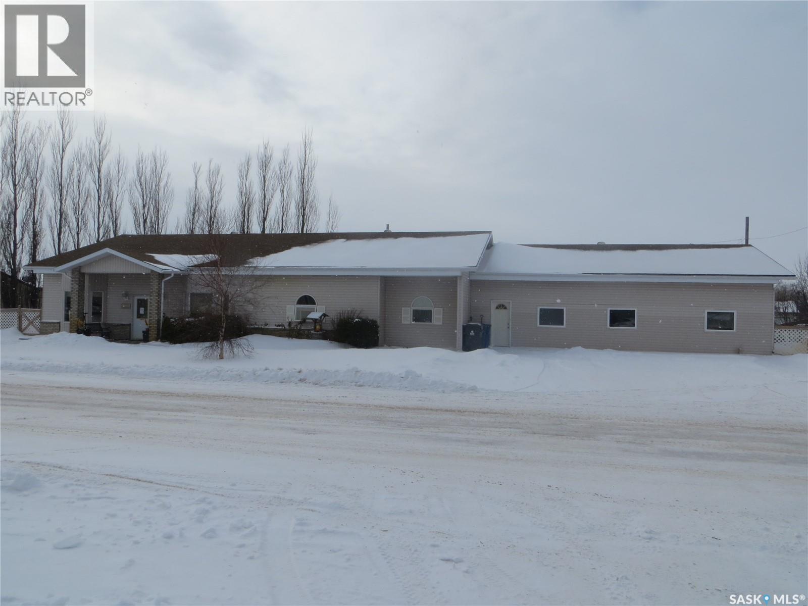 108 8th Street, Pilot Butte, Saskatchewan  S0G 3Z0 - Photo 2 - SK023739