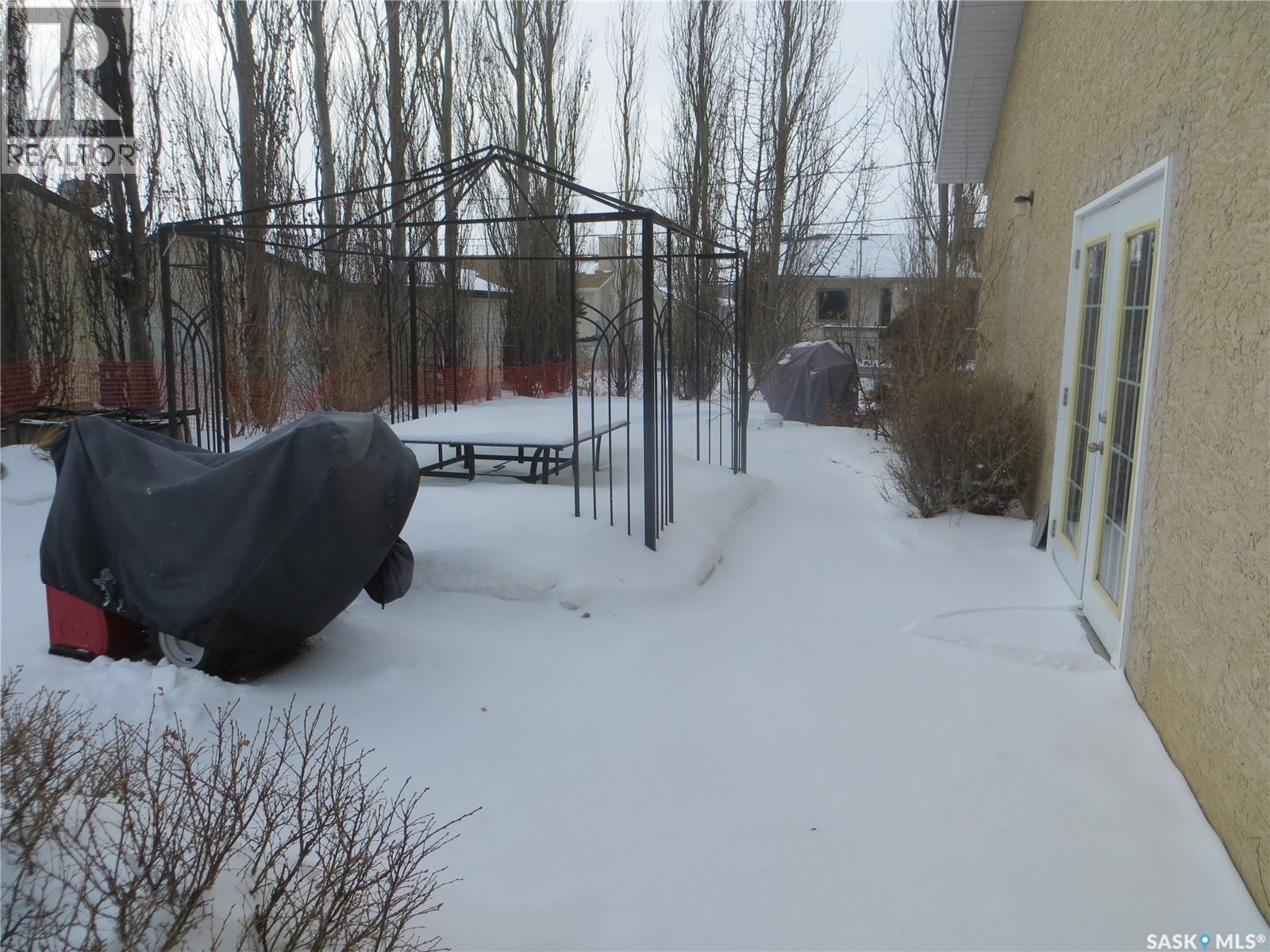 108 8th Street, Pilot Butte, Saskatchewan  S0G 3Z0 - Photo 5 - SK023739
