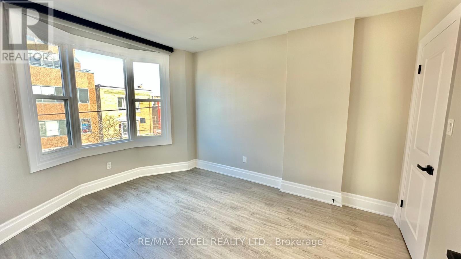 3 - 617 College Street, Toronto, Ontario  M6G 1B5 - Photo 3 - C12535250